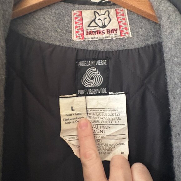 Vintage James Bay Inuit Wool Coat, Pure Virgin Wool Hooded Jacket, Hand-Appliqué - Picture 6 of 6